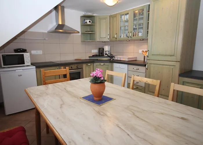 & Casa de hóspedes 2*