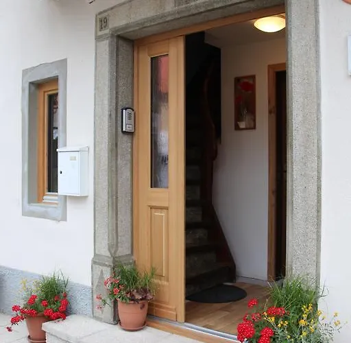 & Casa de hóspedes 2*