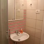 & Vendégház 2*