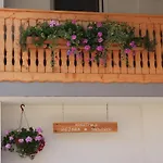 Гостевой дом & 2*